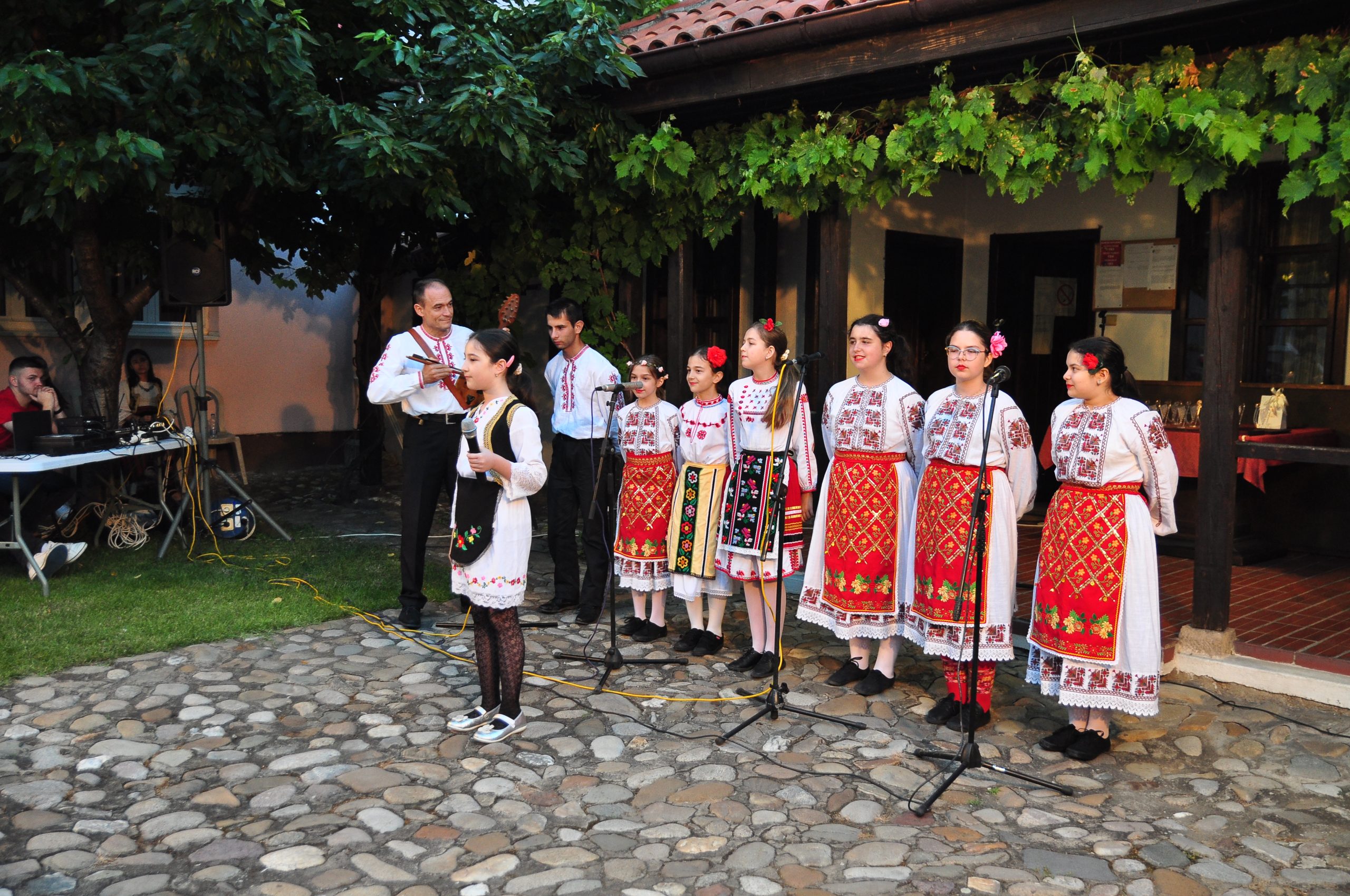 odrzan-7.-deciji-muzicki-etno-festival-„glas-andjela“